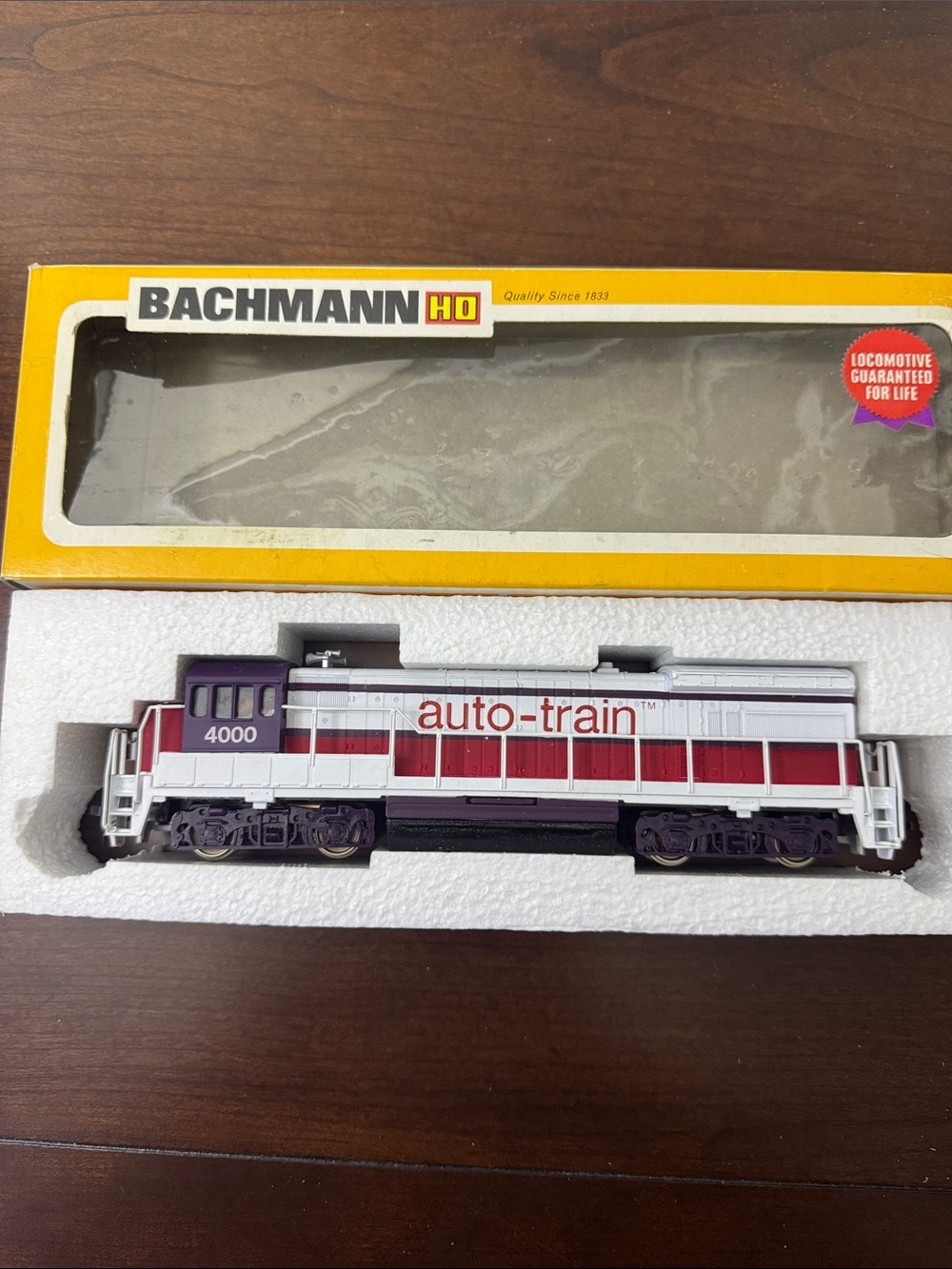 Bachmann Auto-Train HO Scale Diesel Locomotive (New)